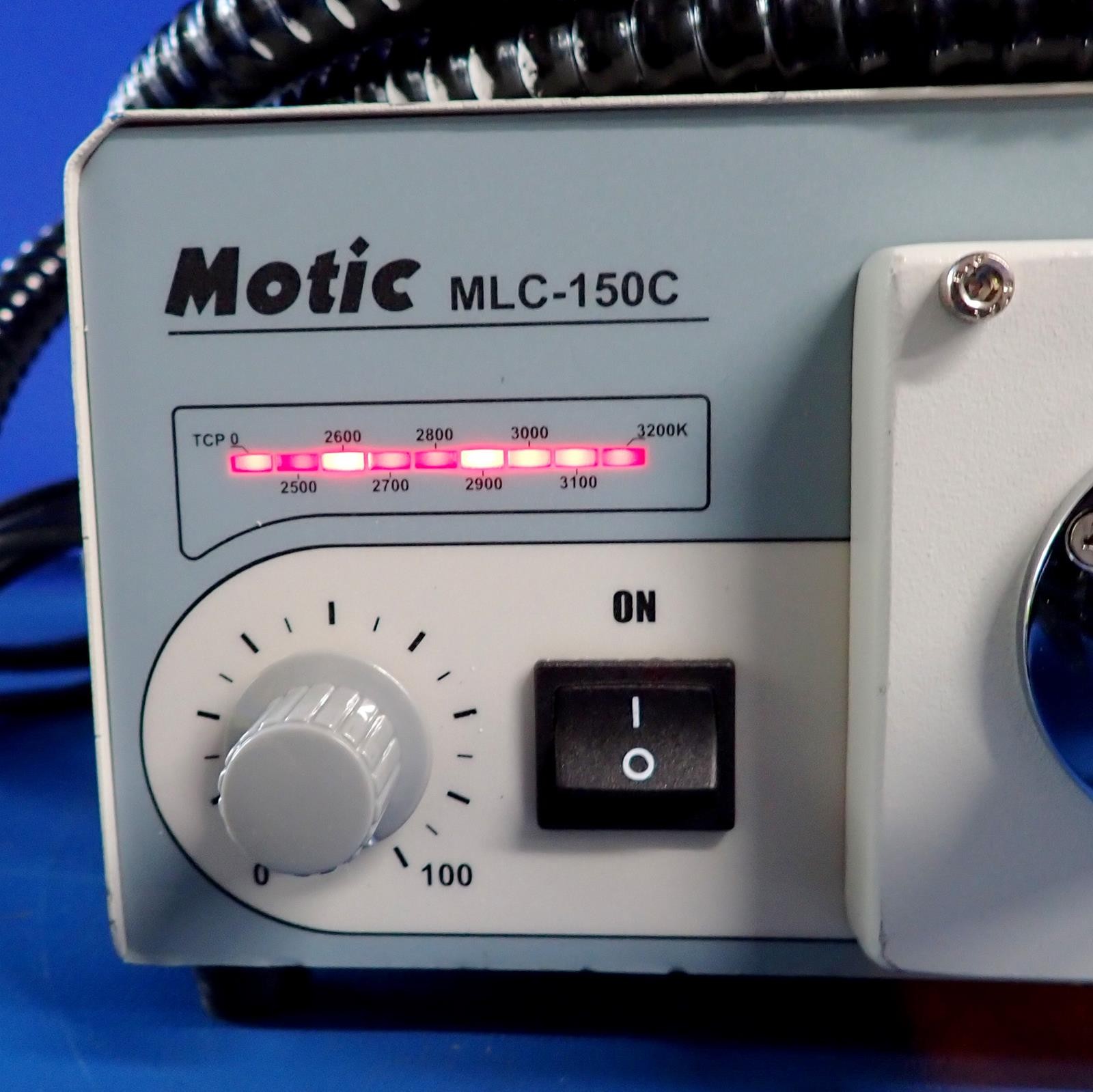 MOTIC MLC-150C 150W EKE Halogen Fiber Optic Illuminator w/ Light Guide + Remote