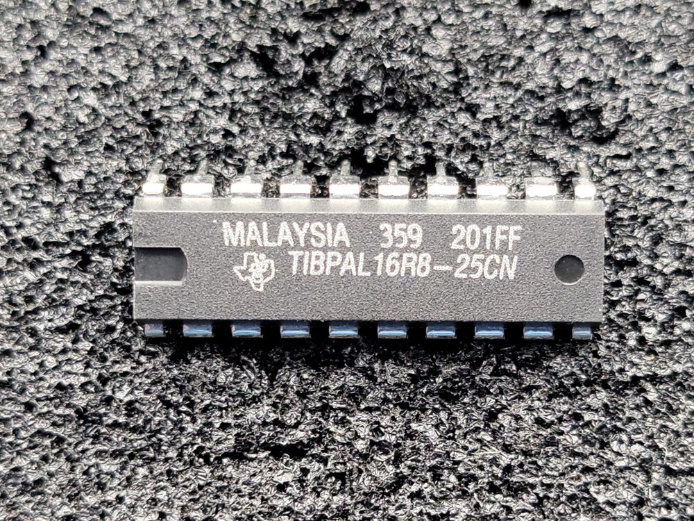 New (18pcs) TIBPAL16R825CN TEXAS INSTRUMENTS IC Programmable