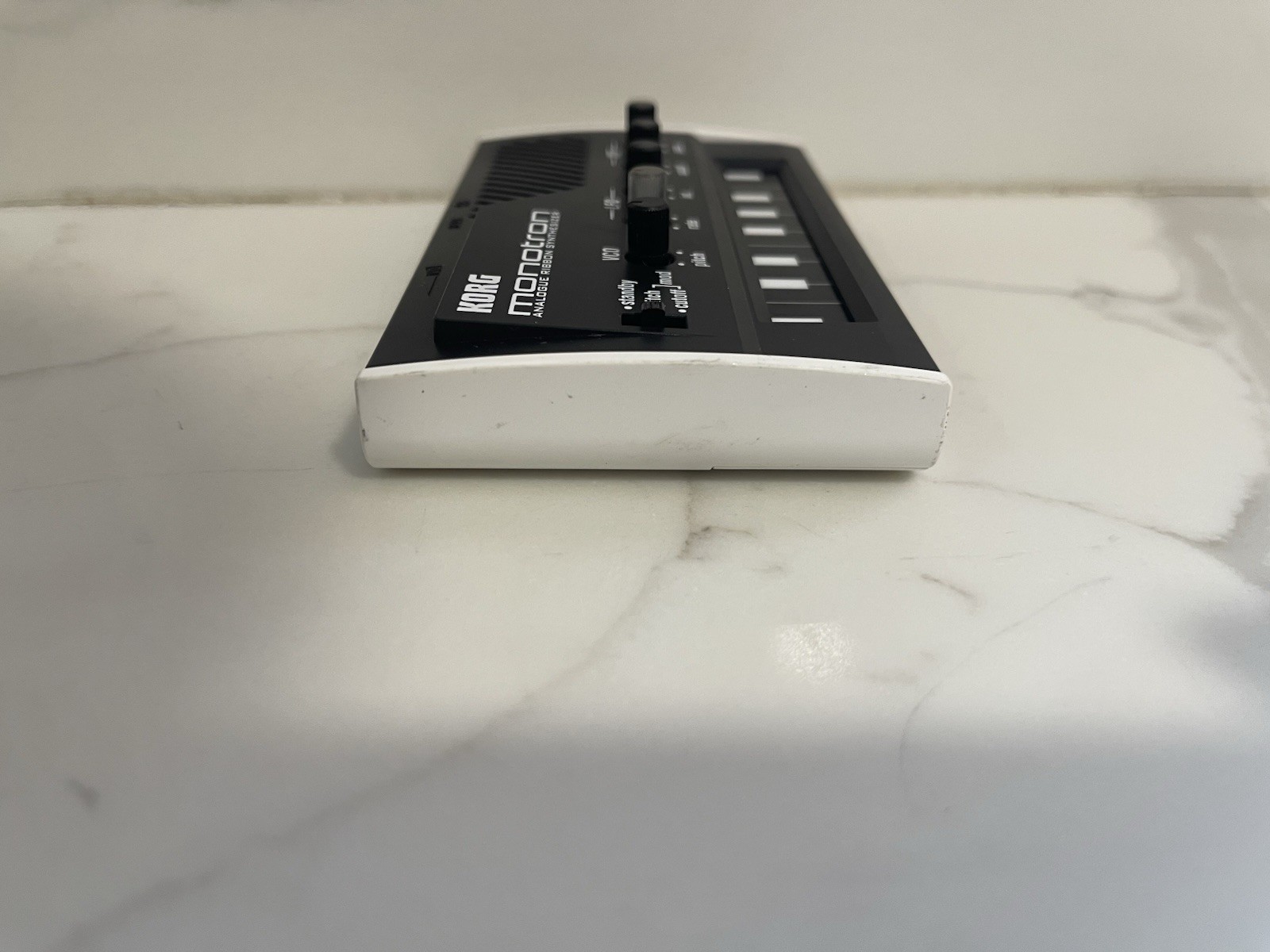 Korg Monotron Analog Ribbon Synthesizer Tested