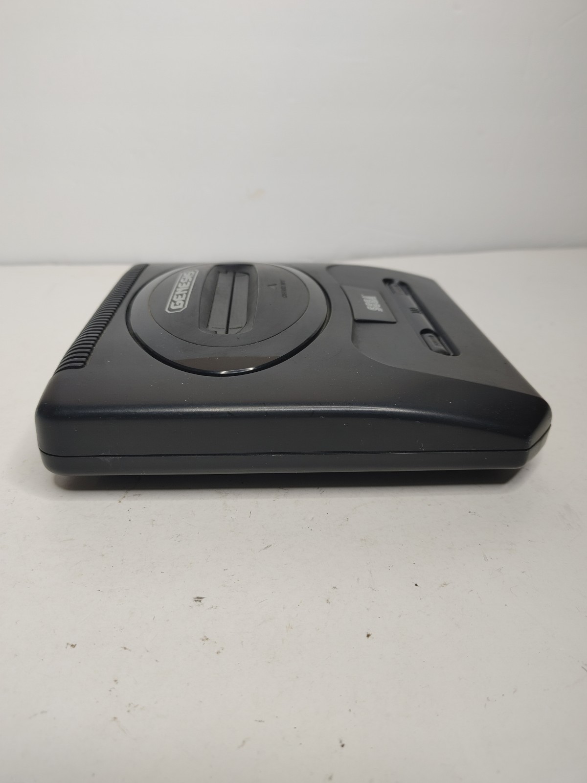 SEGA Genesis Model 2 Console Bundle w/ Controller, Power & AV Cables + Sonic 2
