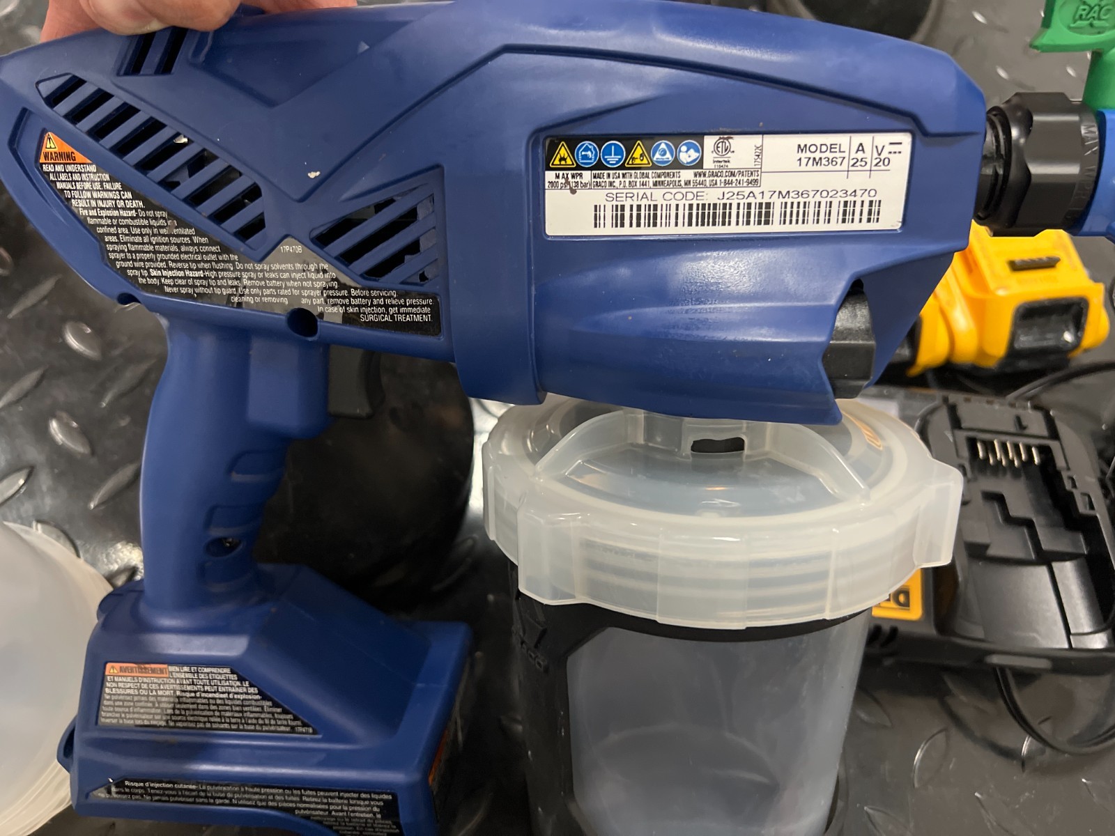 Graco UltraMAX 17M367 Cordless Handheld Airless Sprayer