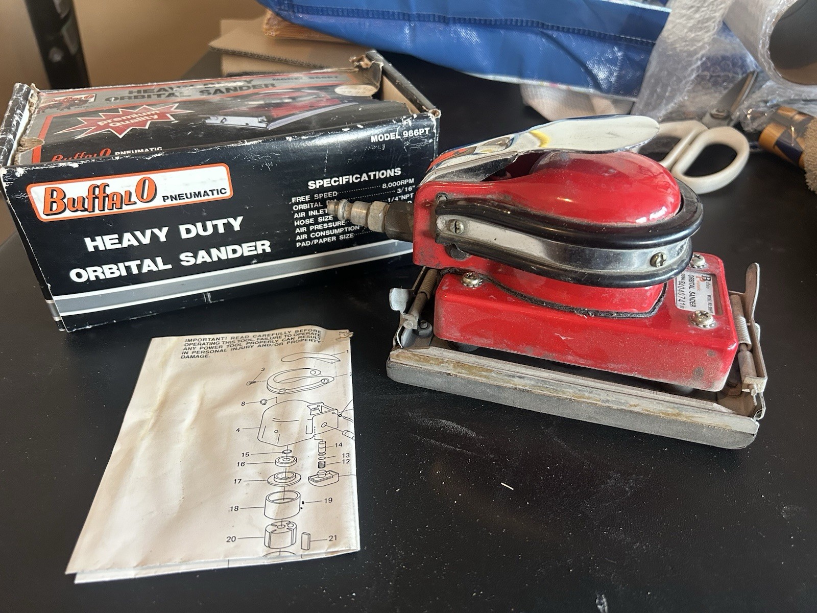 Buffalo  Pnuematic Heavy Duty  Orbital Palm Sander #966PT