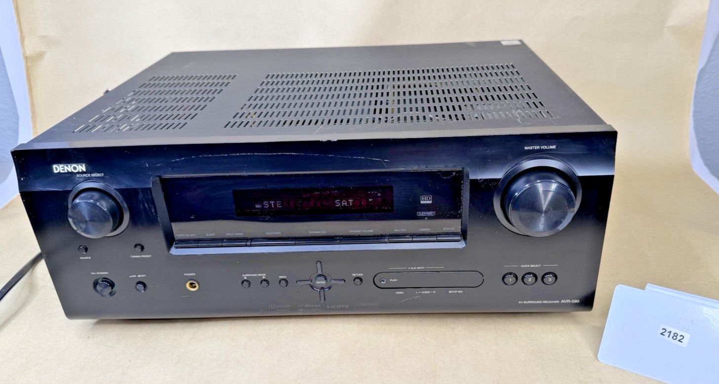 Denon AVR-590 5.1 Channel AV Surround Receiver HDMI Tested Powers On Read
