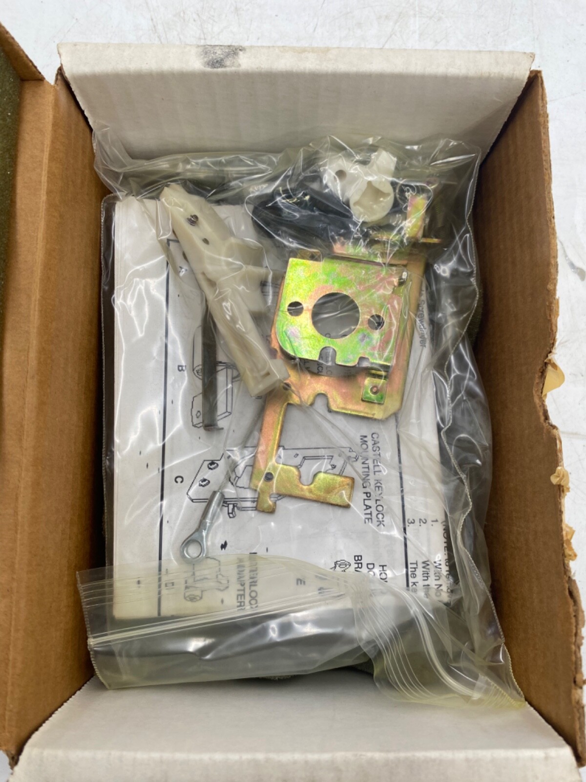 NEW BOXED EATON MBRLCKC ABC Key Lock Provision Kit