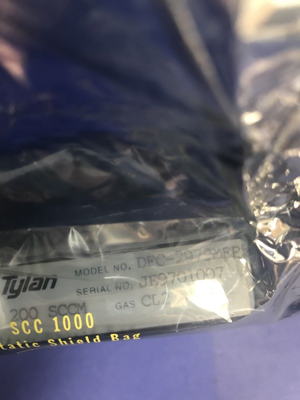 Tylan 2979 MFC Mass Flow Controller CL2, 200 SCCM, Block Mount, Rfrb