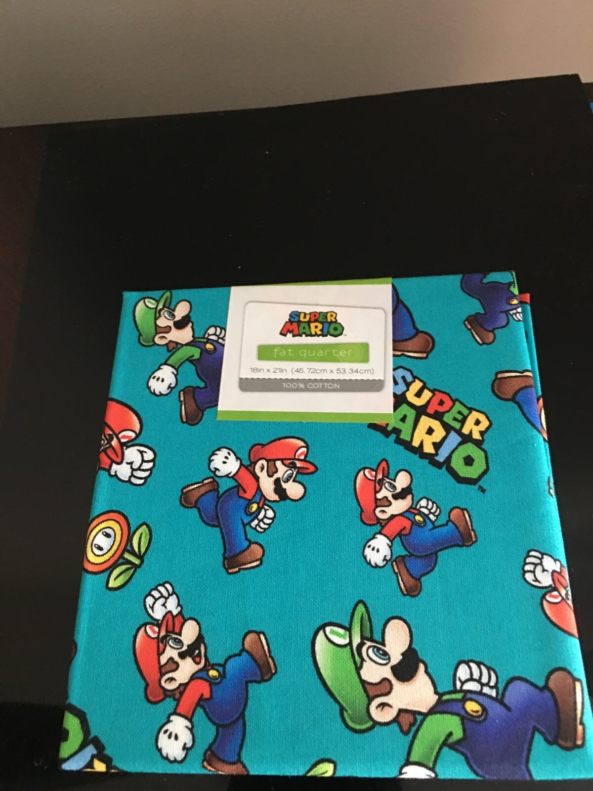 BRAND NEW NINTENDO SUPER MARIO & LUIGI TOSS FABRIC FAT QUARTER 18" X21"