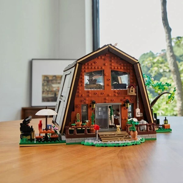 Creator Expert Forest Cabin 85003 building block - A frame cabin building bricks