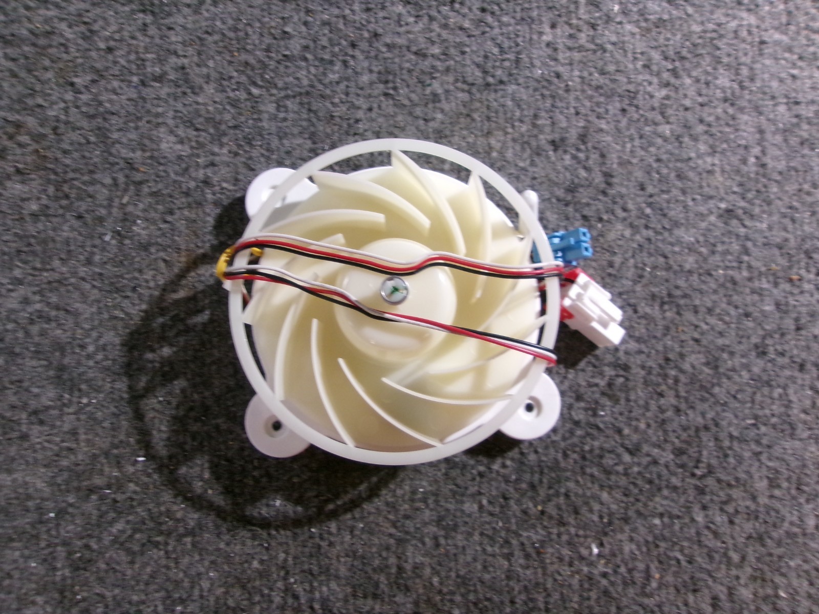 NEW DA31-00334A SAMSUNG REFRIGERATOR EVAP FAN