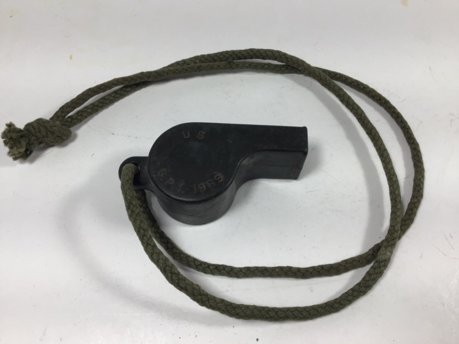 1969 US Army Plastic Whistle US GPI 1969 W3
