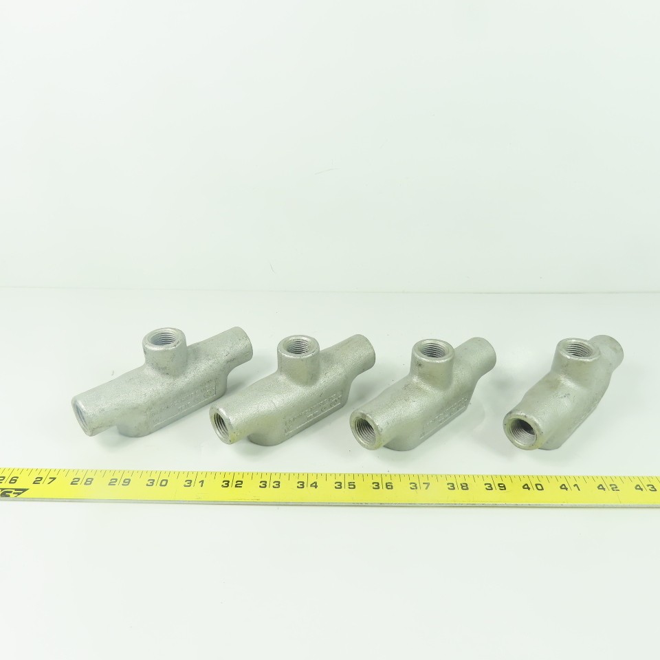 Crouse Hinds TB17 1/2" NPT Cast Malleable Iron Threaded Conduit Body Lot Of 4