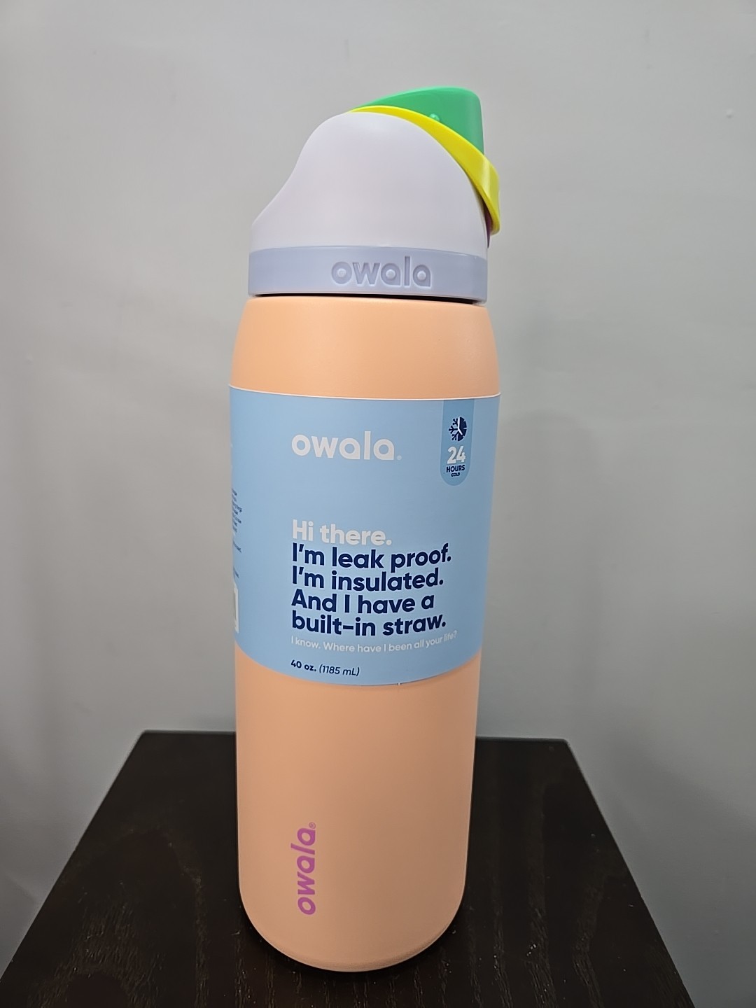 Owala FreeSip Stainless Steel Water Bottle / 40oz / Color: Peachy Keen