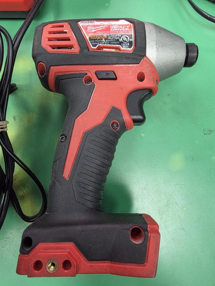 MILWAUKEE 2656-20 DRILL (E13007250)