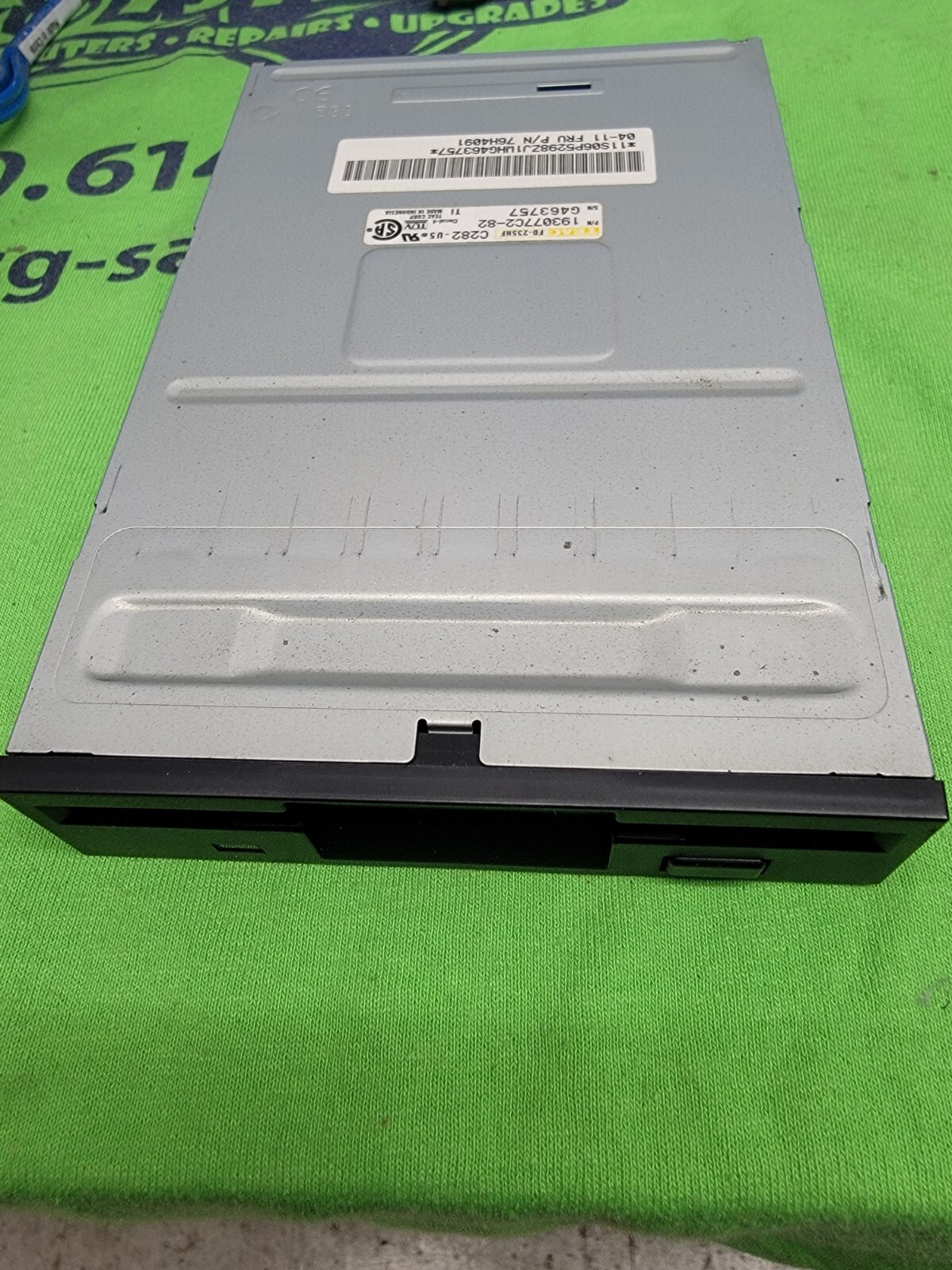 TEAC 3.5 1.44MB Internal Floppy Drive - FD-235HF C282 - Black Bezel