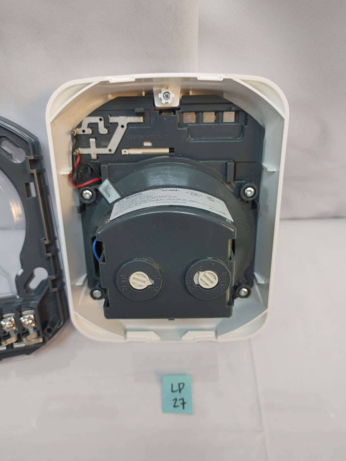 System Sensor SPSWL Wall Speaker Strobe *NO SCREWS*