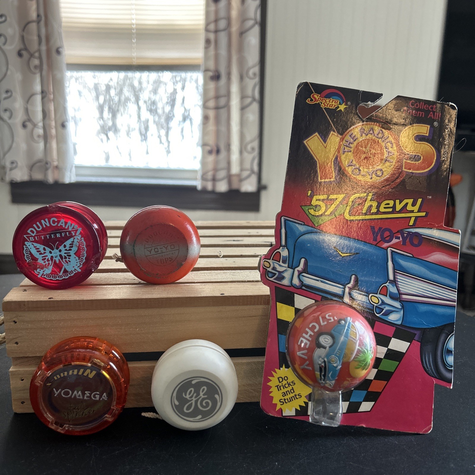 Lot Of 5 VTG Yo-Yo’s, 4 Used & 1 NEW Radical Yo-Yo '57 Chevy Spectra Star  1989