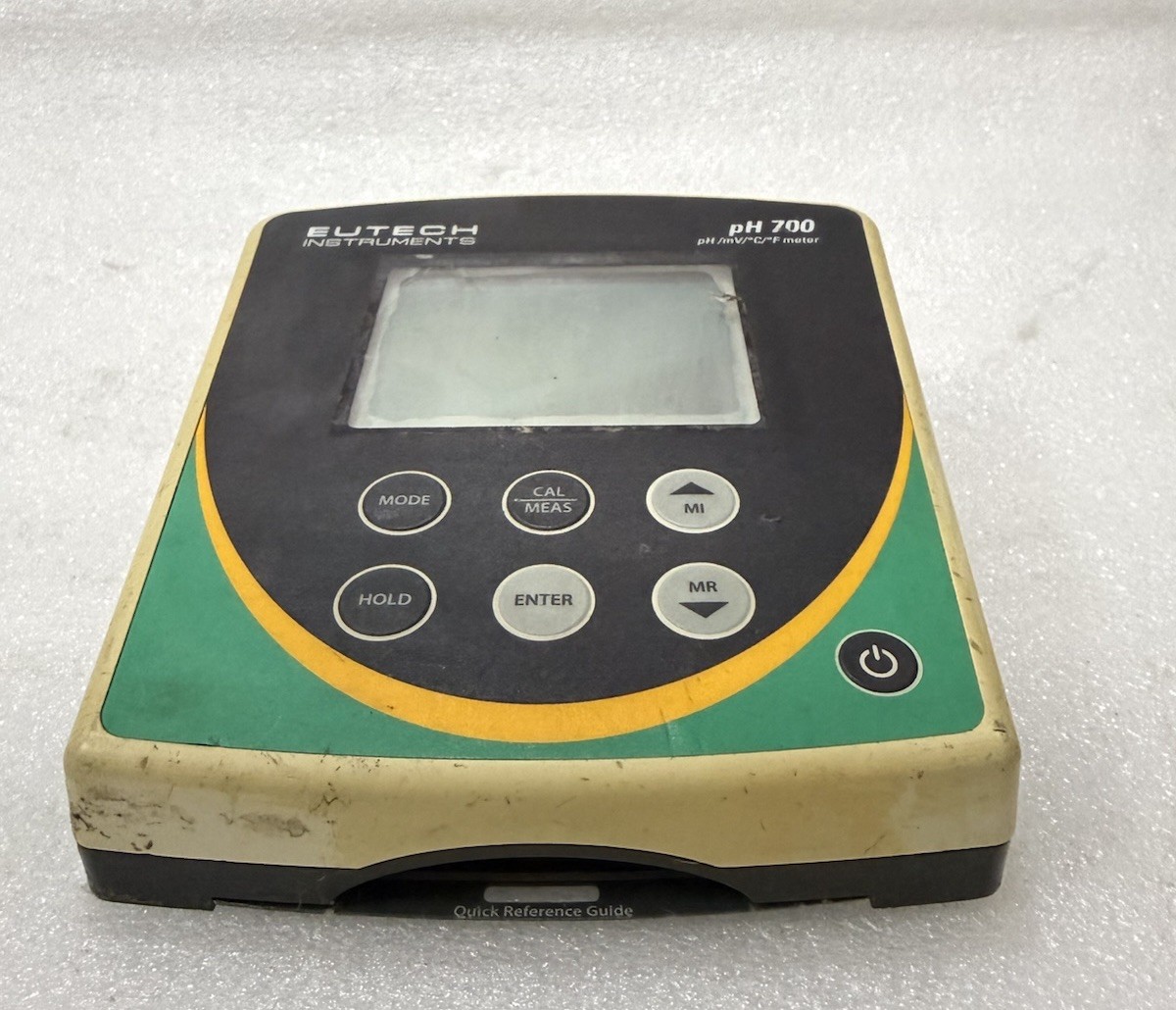 EUTECH INSTRUMENTS PH700 METER S/N 2521877 (SKRETCH)