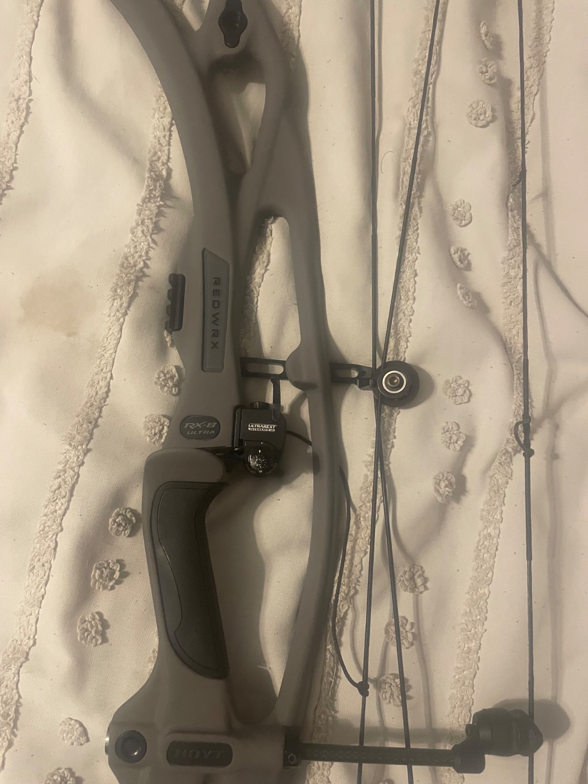 Hoyt RX 8 Ultra right handed Gray