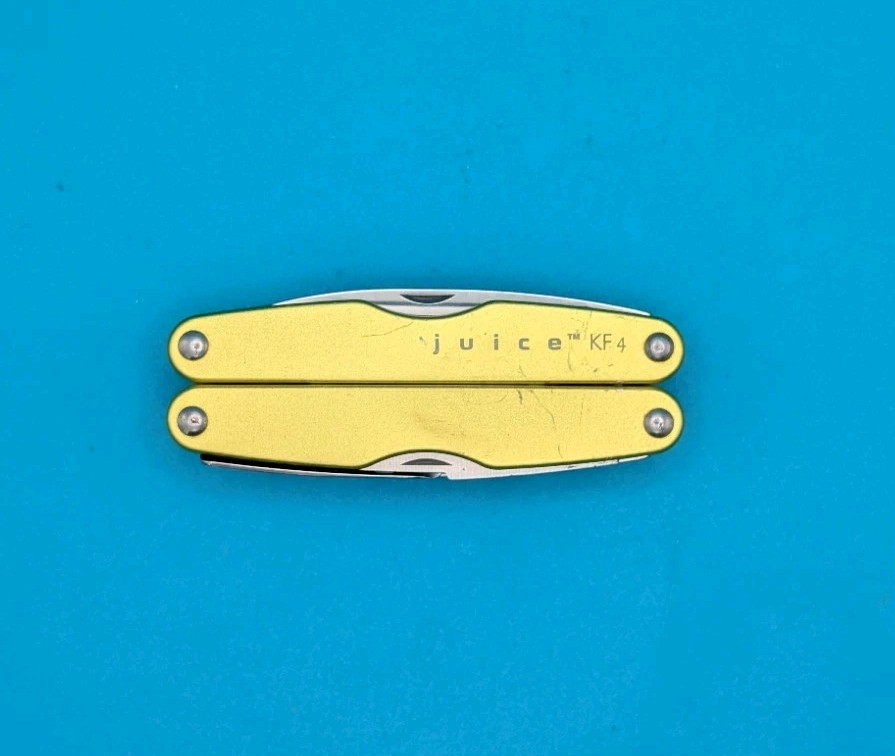 Leatherman JUICE KF4 Multi-Tool! ELECTRIC YELLOW!