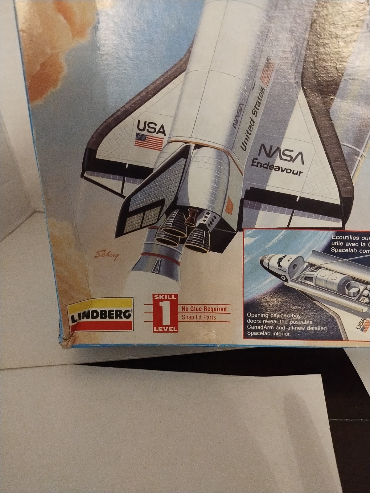 1995 Lindberg Snap Fit Space Shuttle Model Complete But Opened