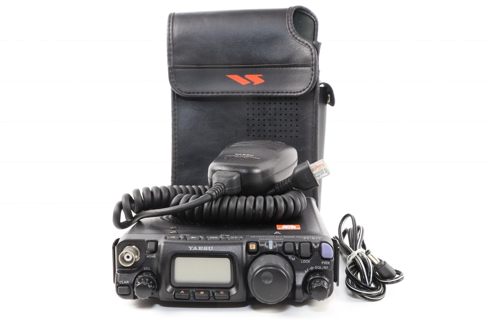 Yaesu FT-817ND 5W HF/VHF/UHF Ham Radio Portable Transceiver W/Battery case
