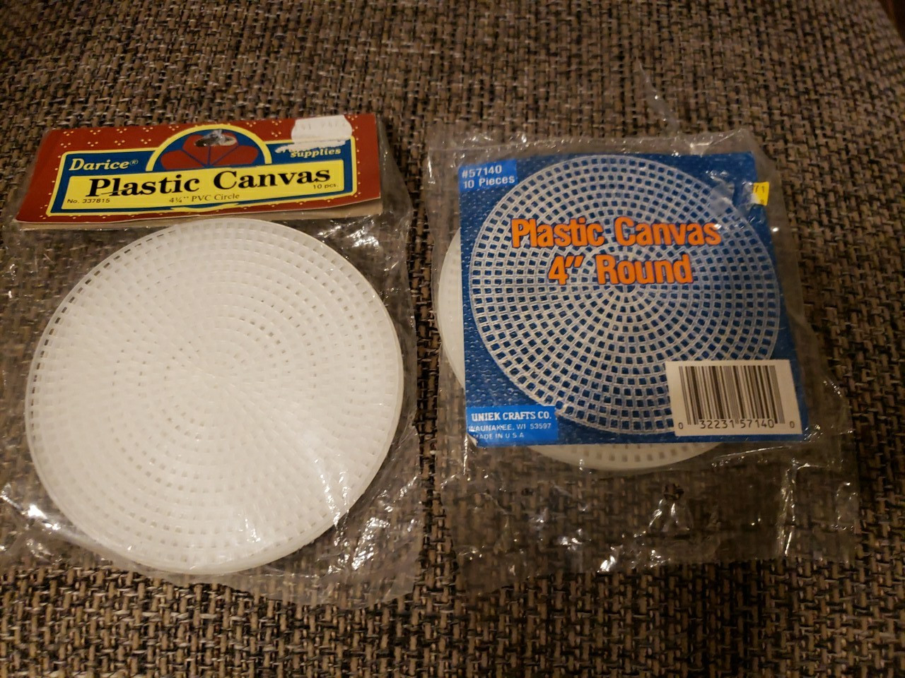 New 20 Pc Plastic Canvas 4.25" & 4" Crafty Circles Blank Needlework Supply