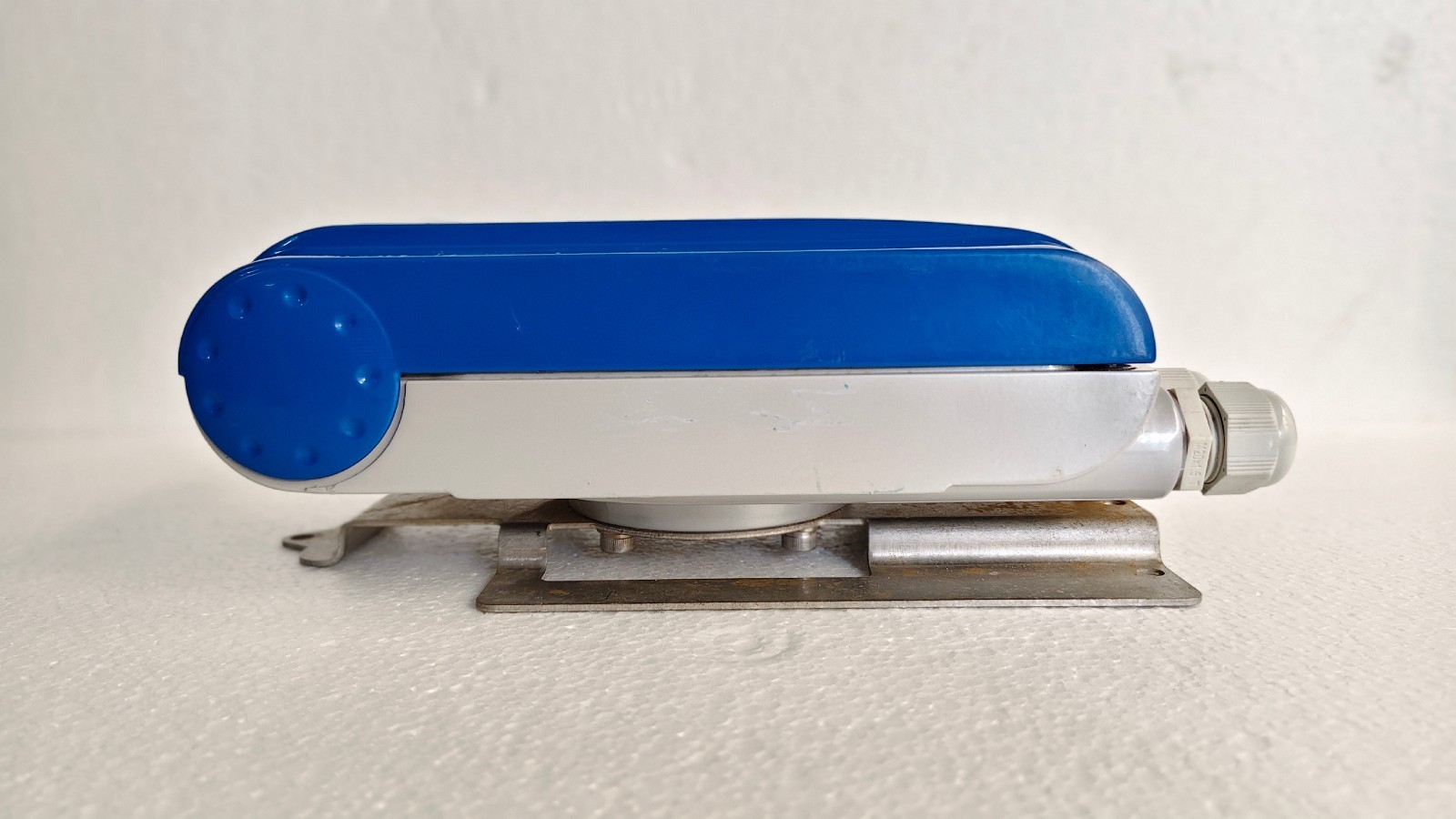 KROHNE IFC 100 ELECTROMAGNETIC FLOW TRANSMITTER WALL MOUNTED