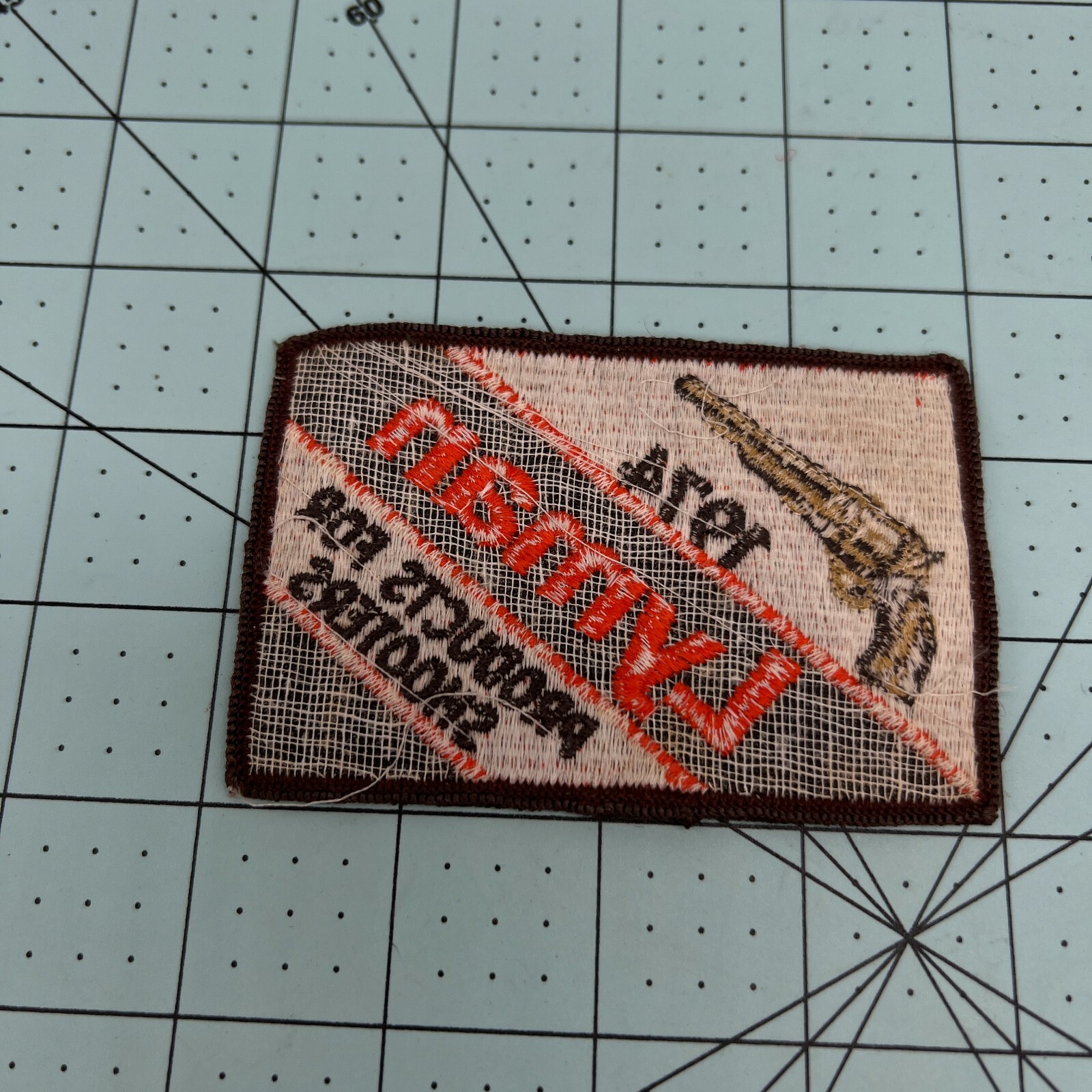 BlackPowderMuzzleloading "LYMAN" 1974 Products for Shooters Shoulder Patch
