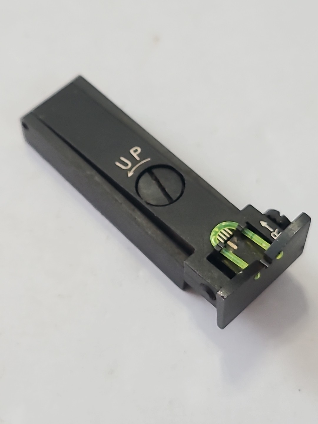 THOMPSON CENTER  OMEGA   MUZZLELOADER REAR SIGHT W/SCREWS  ENCORE BLACK DIAMOND