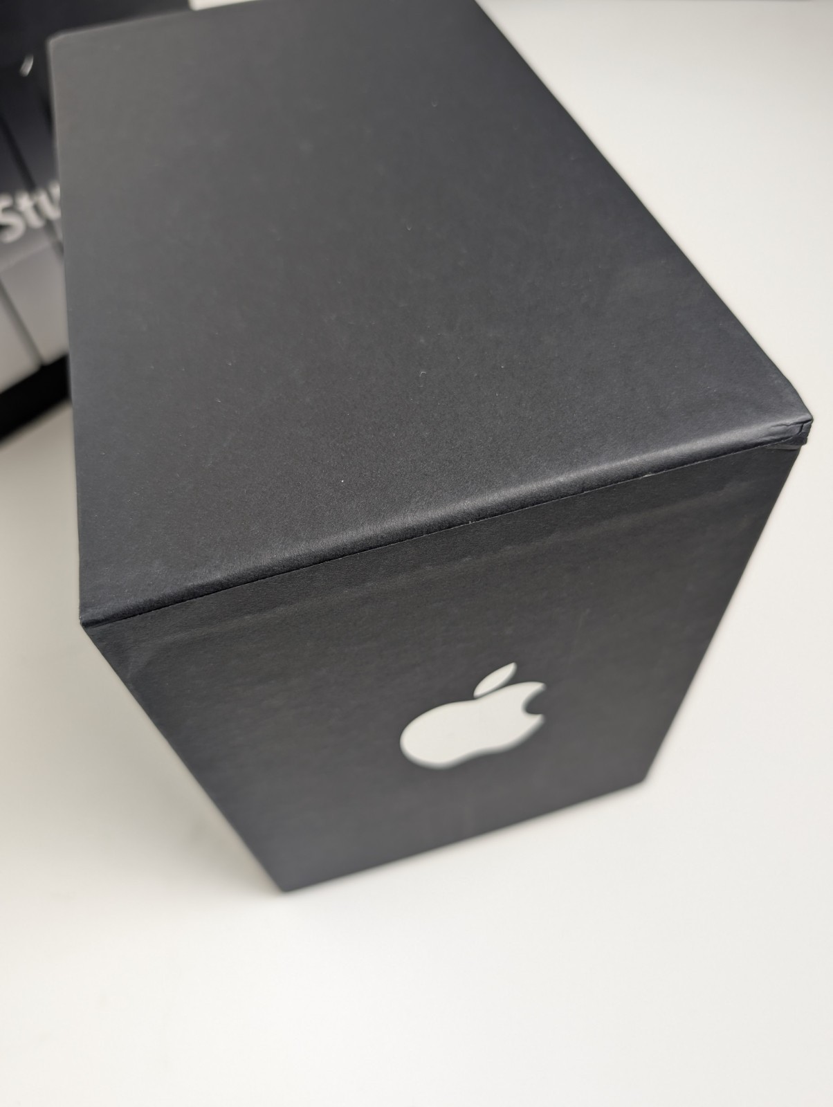 Apple Logic Studio Logic Pro 8 Box Set CDs Manuals Legacy Mac READ