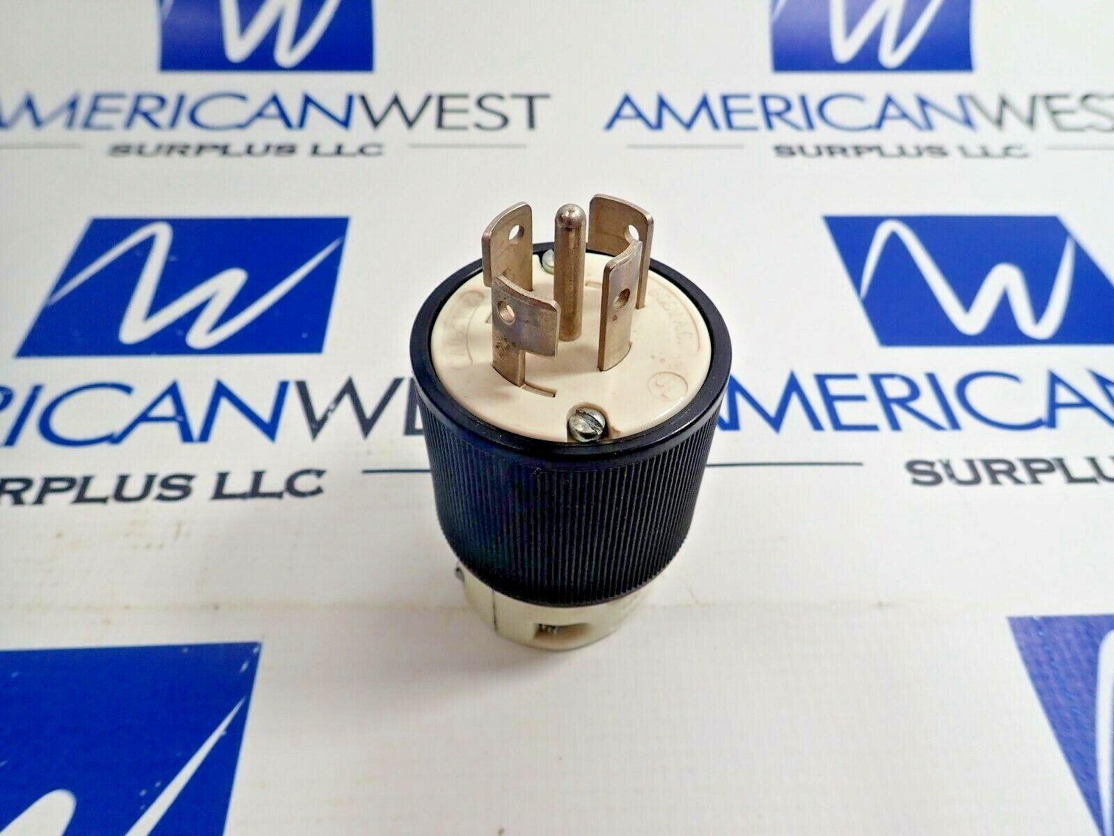 WOODHEAD TURNEX TWIST LOCK MALE CONNECTOR PLUG 20A 250V 10A 600VAC