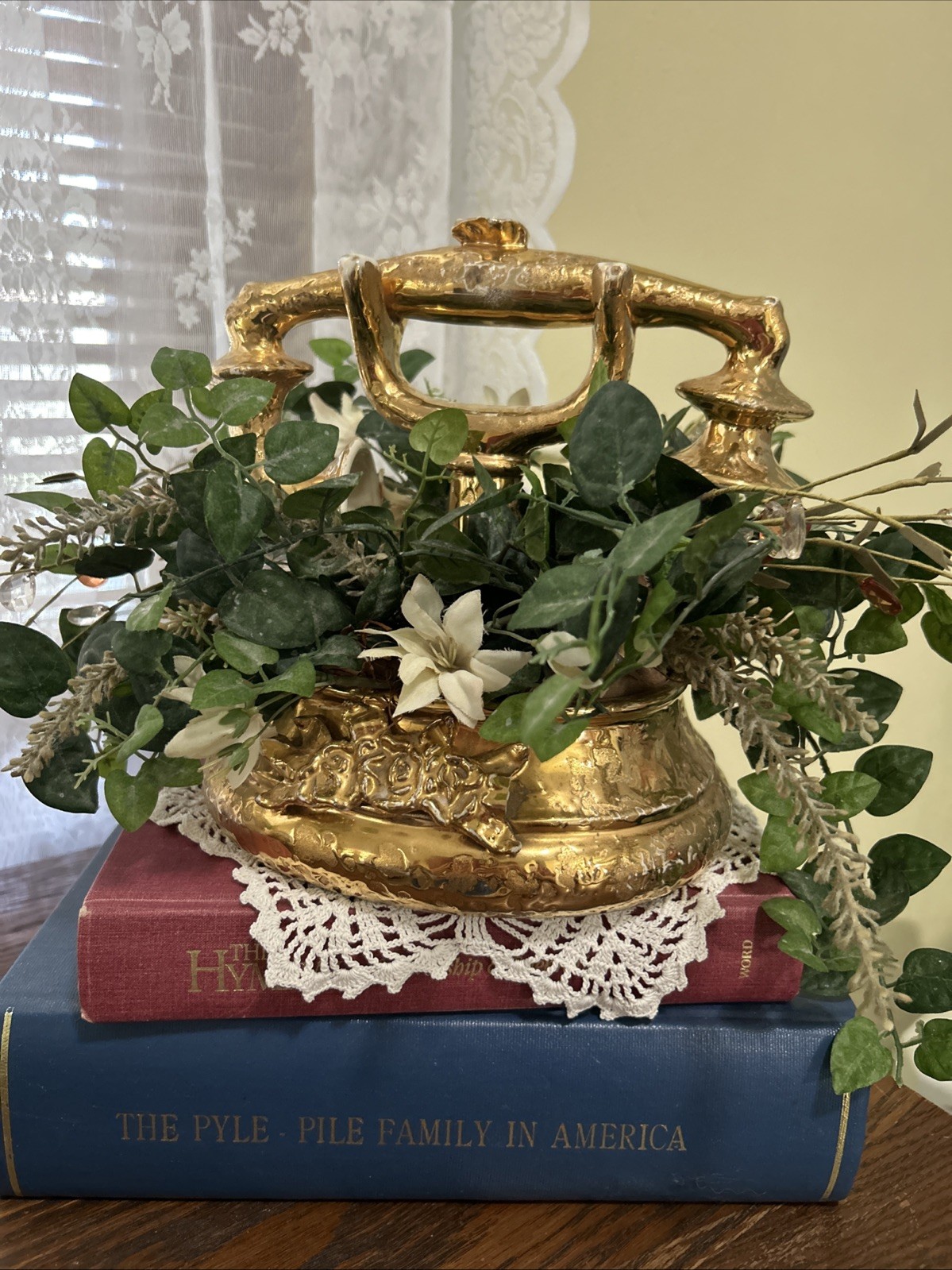Rare Antique Ornate Gold Rotary Telephone  Planter With Floral. Beautiful!!!