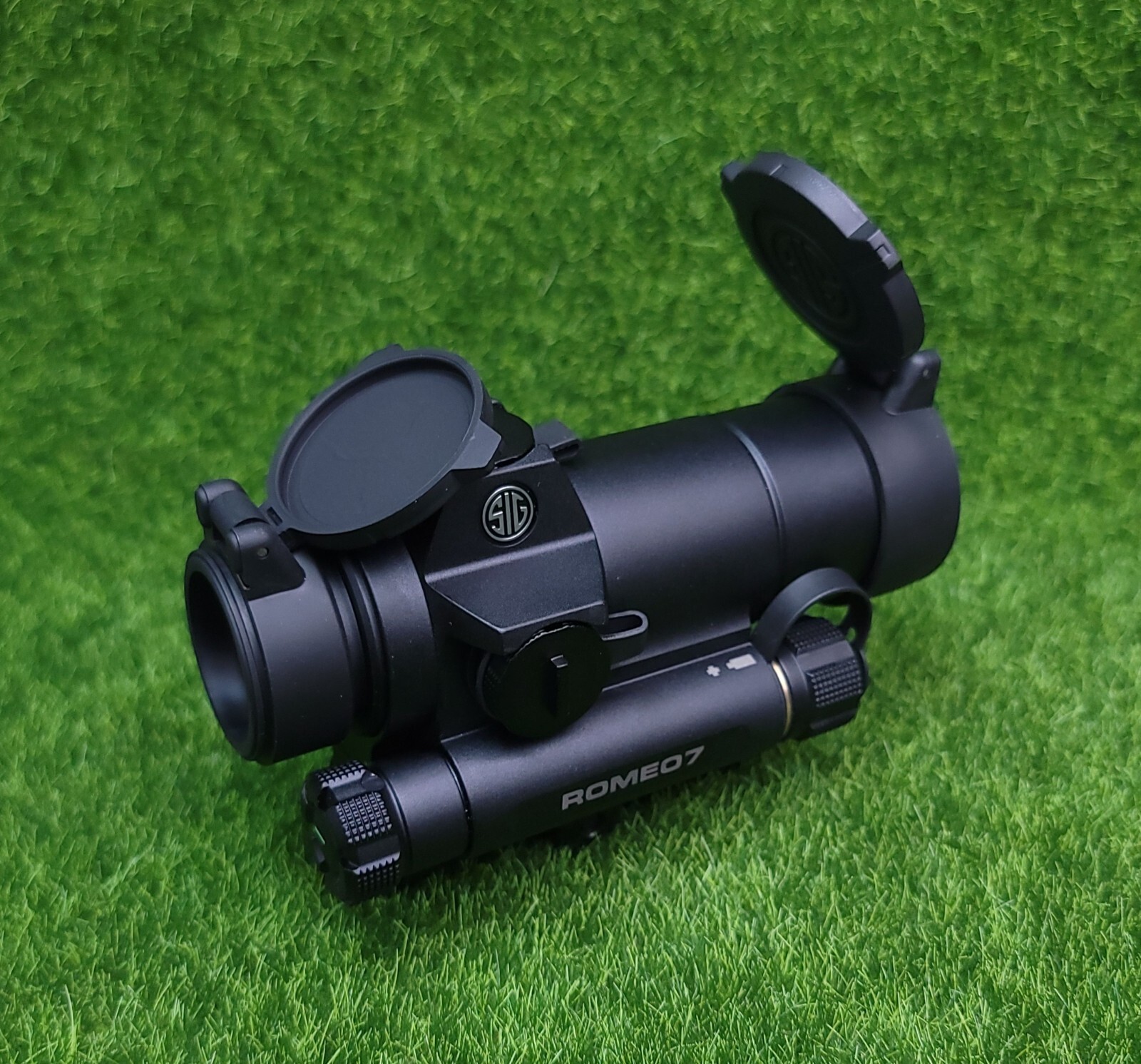Sig Sauer ROMEO7 1x30mm Red Dot Sight w/ 3 MOA Dot Reticle - SOR71001