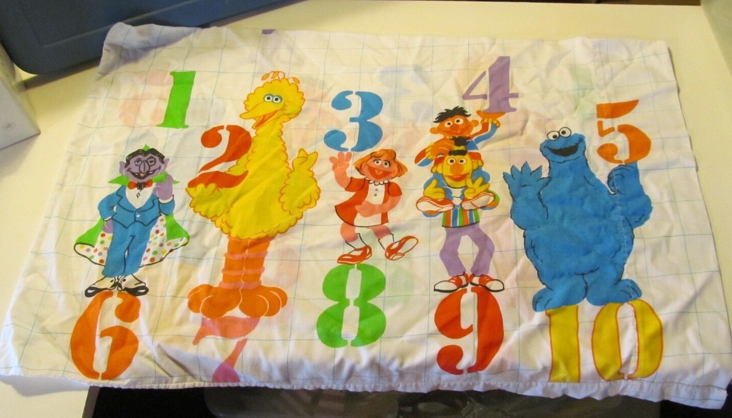 SESAME STREET Pillowcase ~ Numbers ~ Big Bird Cookie Bert Ernie