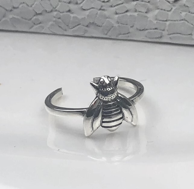 Valentine's Adjustable Bumble Bee Toe Ring For Her Solid Metal 925 SS