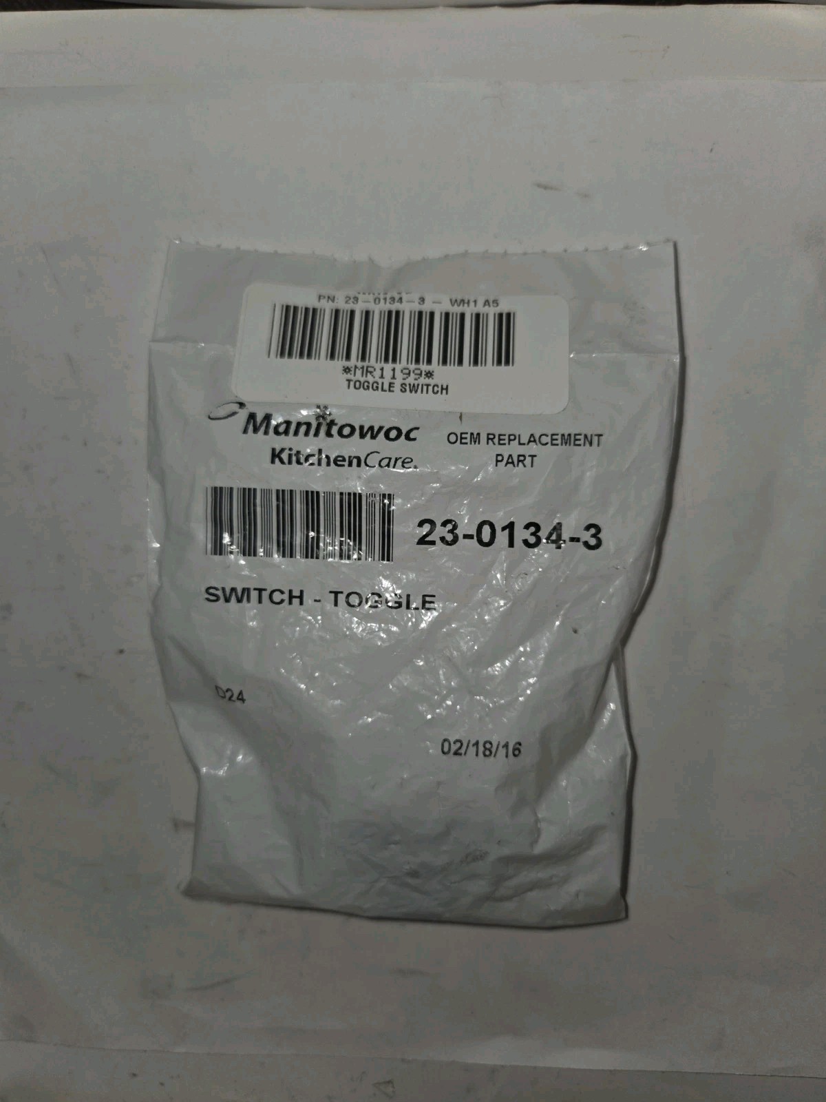 NEW GENUINE MANITOWOC 23-0134-3 TOGGLE SWITCH