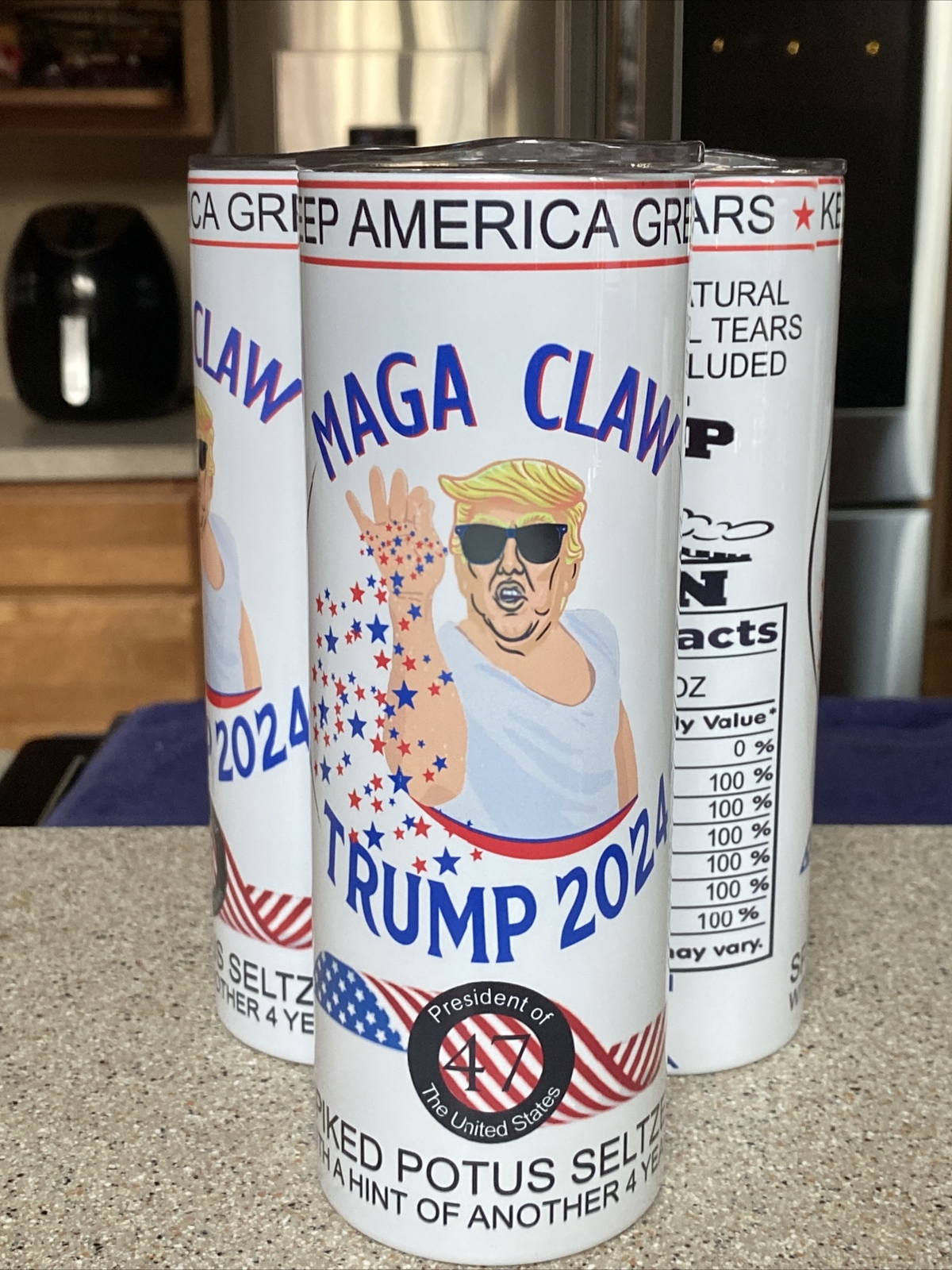 TRUMP MEGA CLAW 2024 🇺🇸 MAGA Trump 20oz Insulated Tumbler