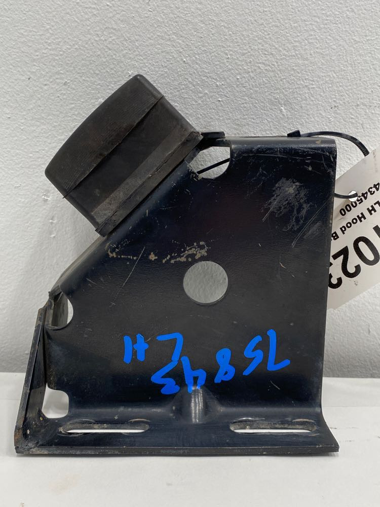 2004 Hood Bracket A1714345000 for Sterling LT9500 (766-10233)