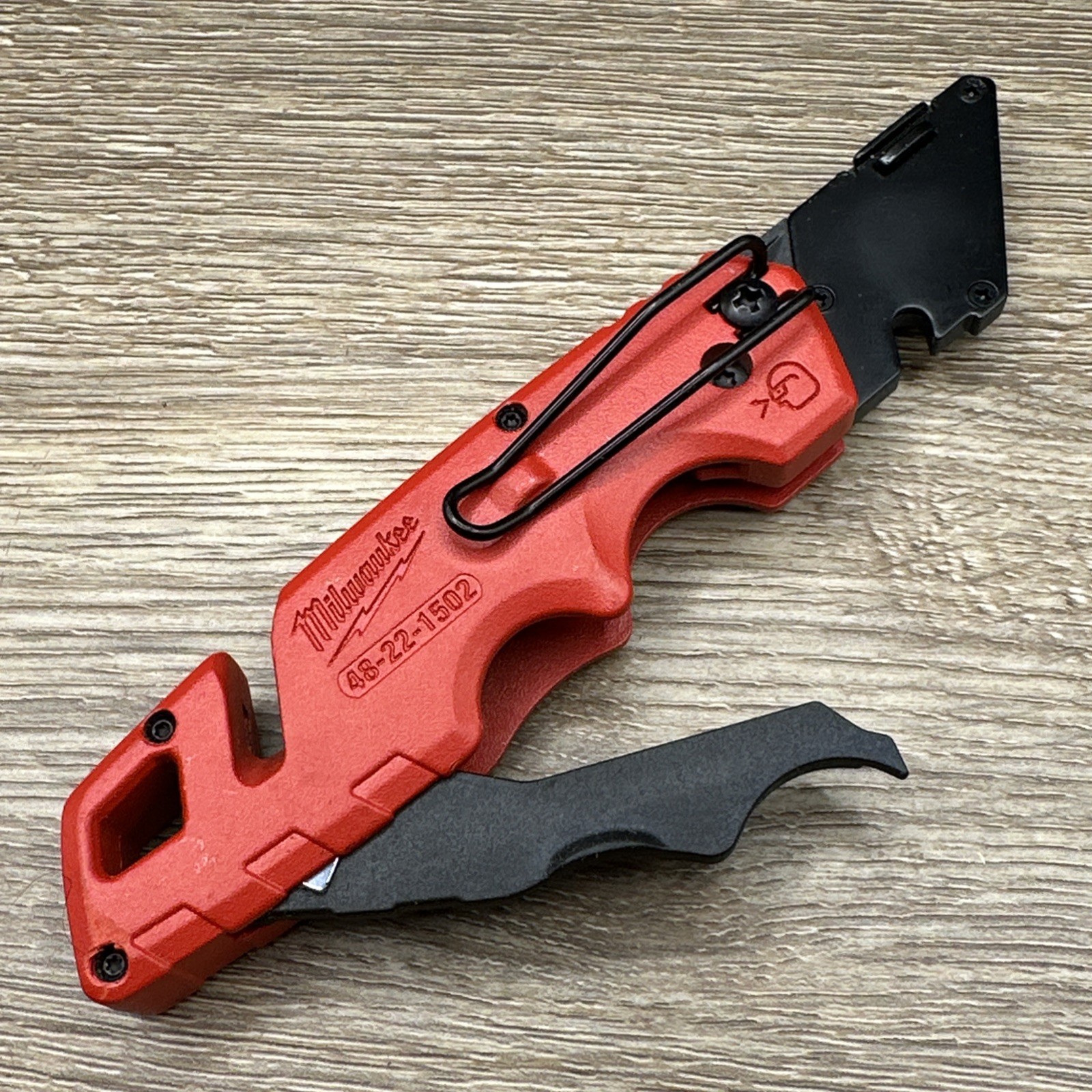 Milwaukee 48-22-1502 Utility Knife - Red