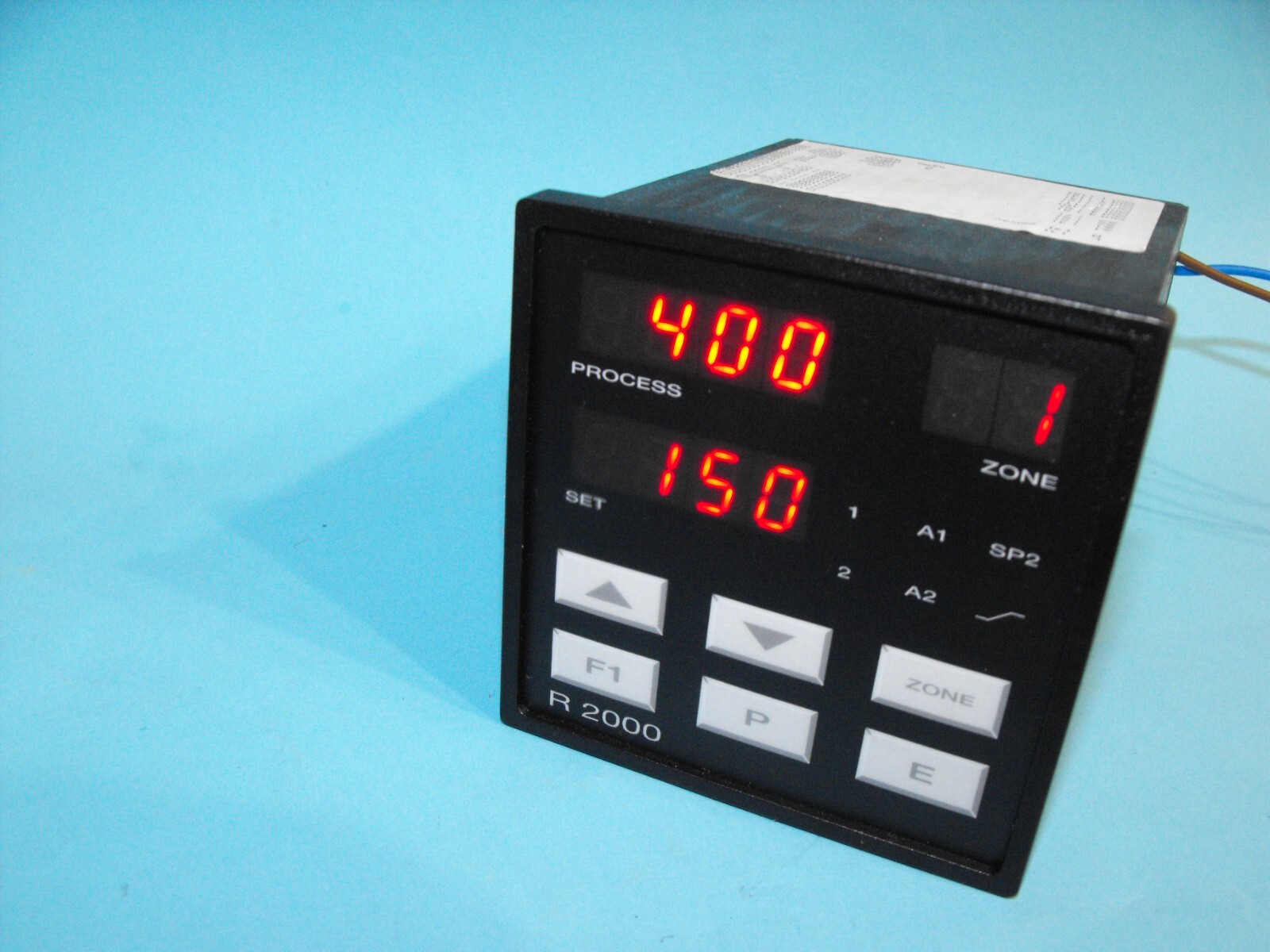 Elotech R2000-N421-0-000-0-1.Digital Temperature Controller 220V.(1).USED