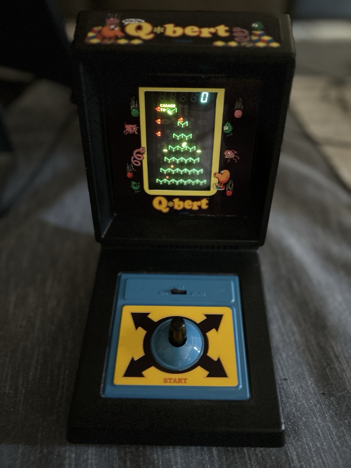 Vintage 1983 Q-Bert Qbert Tabletop Arcade Game Parker Bros Coleco