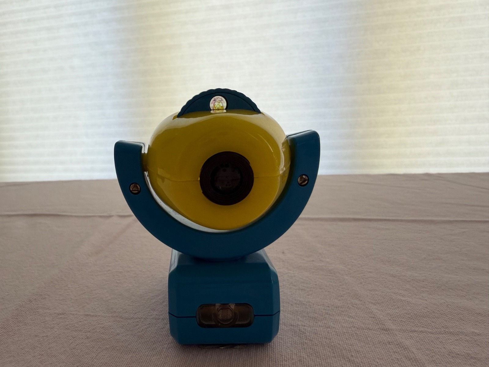 Nickelodeon Paw Patrol Led Plug-In Night Light - Projects 6 Images Into Wall G10