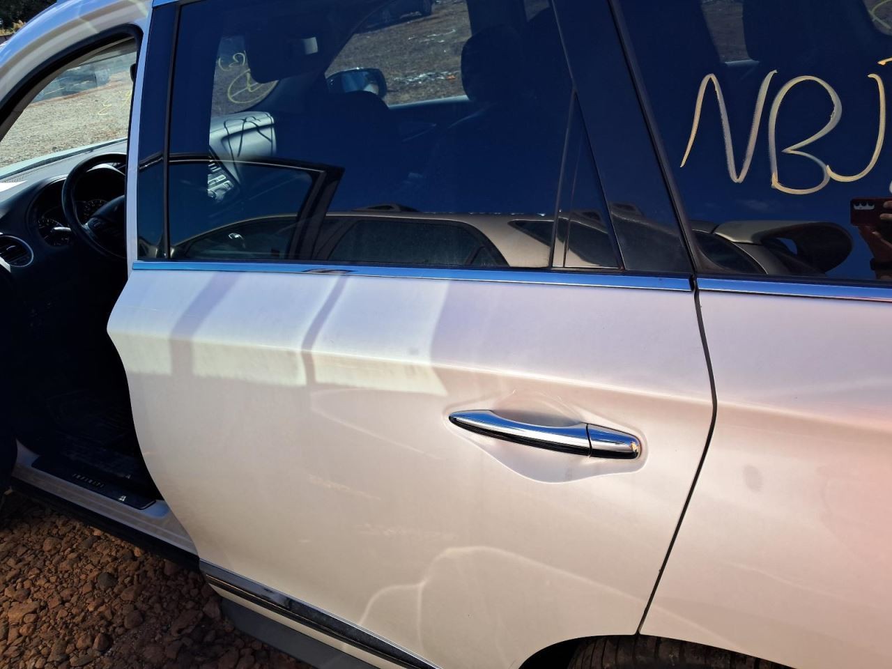 QX60 2018 Glove Box 4825680