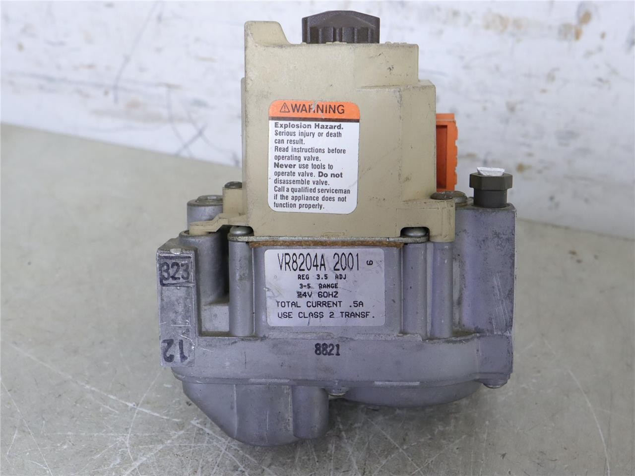 Honeywell VR8204A2001 HVAC Furnace Gas Valve