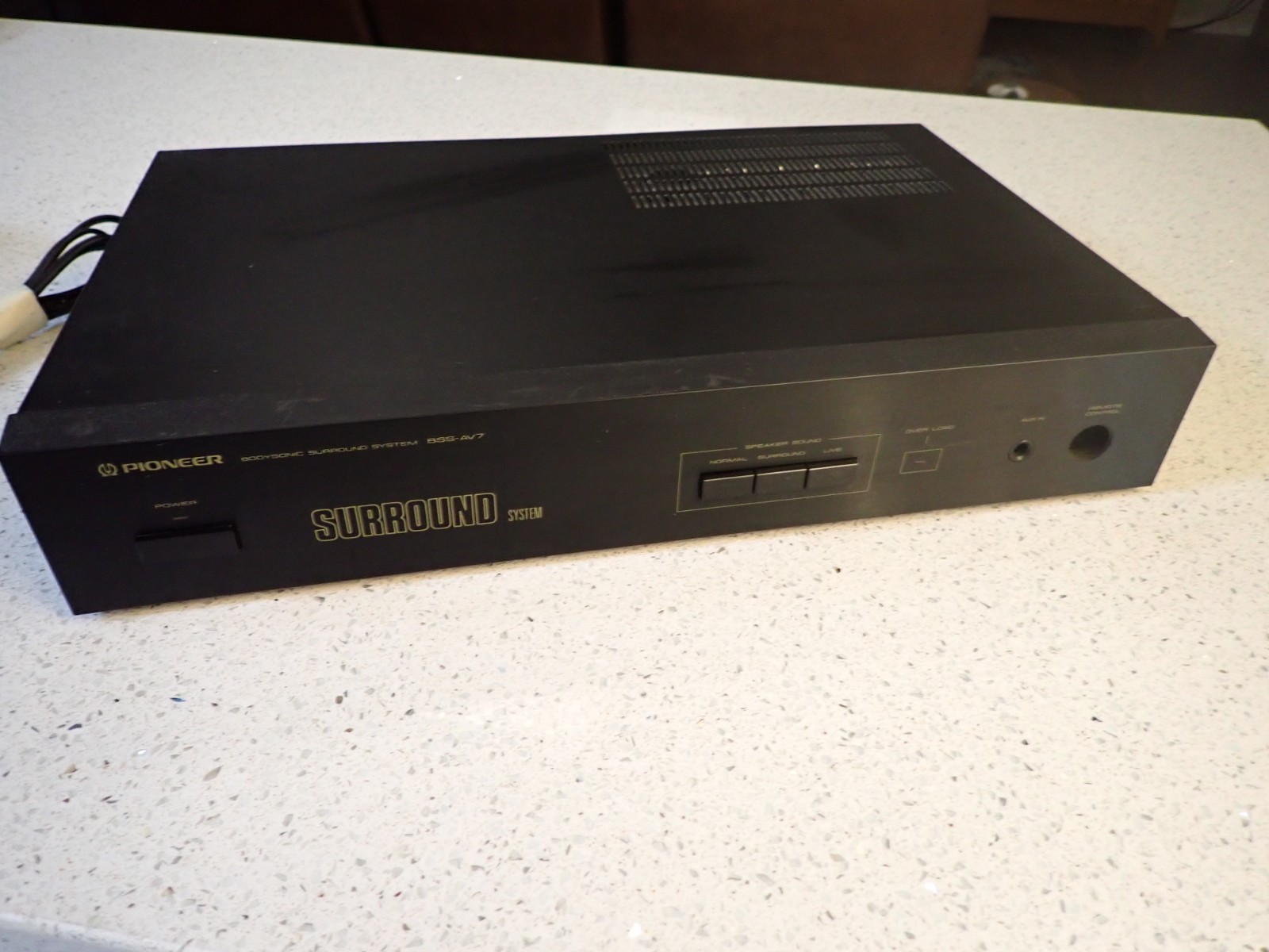 RARE! Pioneer Japan Bodysonic Surround System BSS-AV7 Very nice condition!