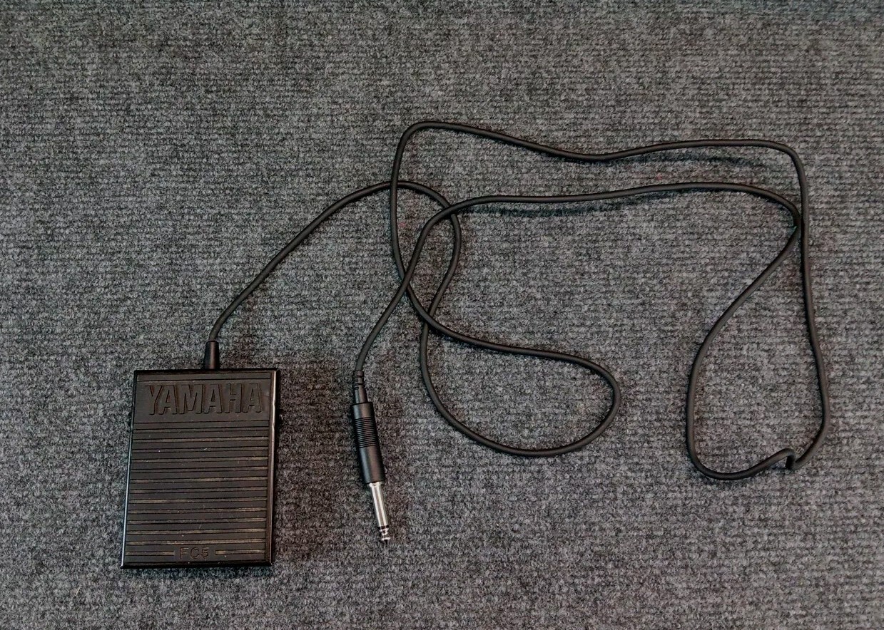 Original Yamaha Foot Switch Style Sustain Pedal FC5  Keyboard Footswitch 1980s