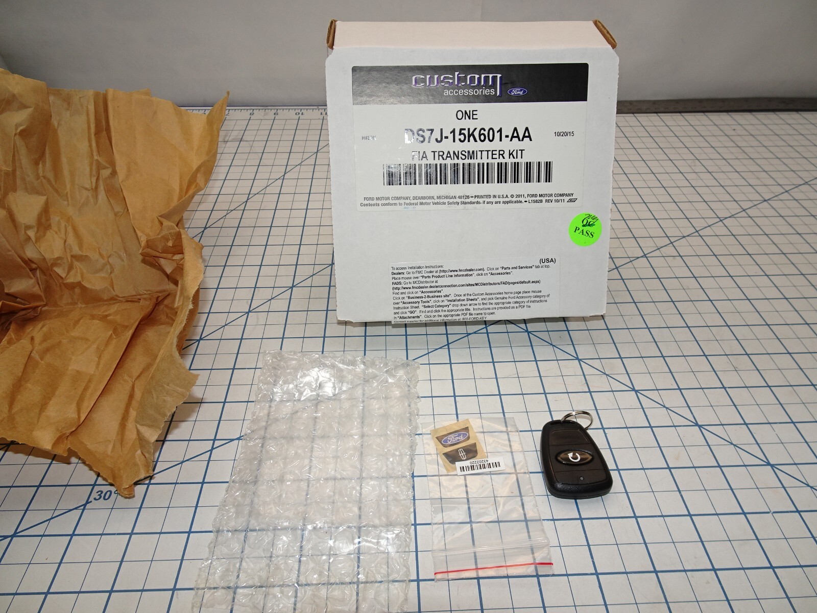 Ford DS7J-15K601-AA Key Fob Remote Start Transmitter ELVATJH DS7Z-15K601-AA