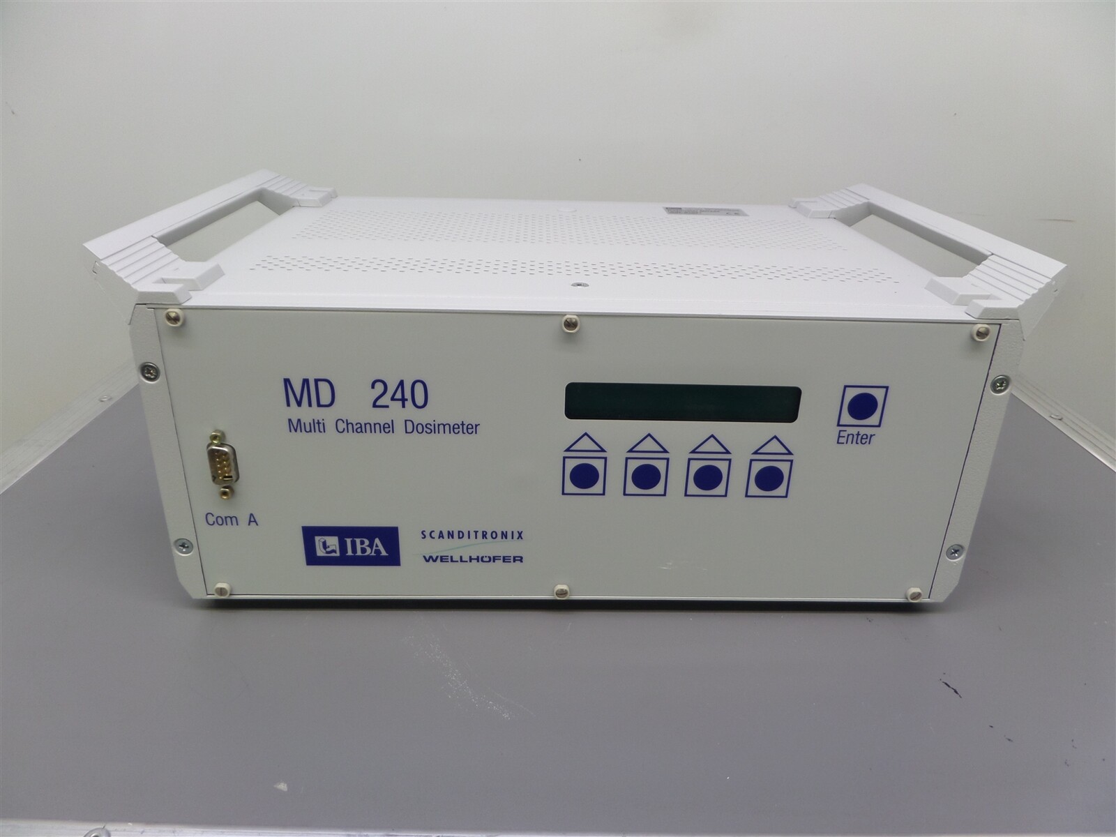 Wellhofer MD 240 Multi Channel Dosimeter Electrometer w/ Case & Accessories