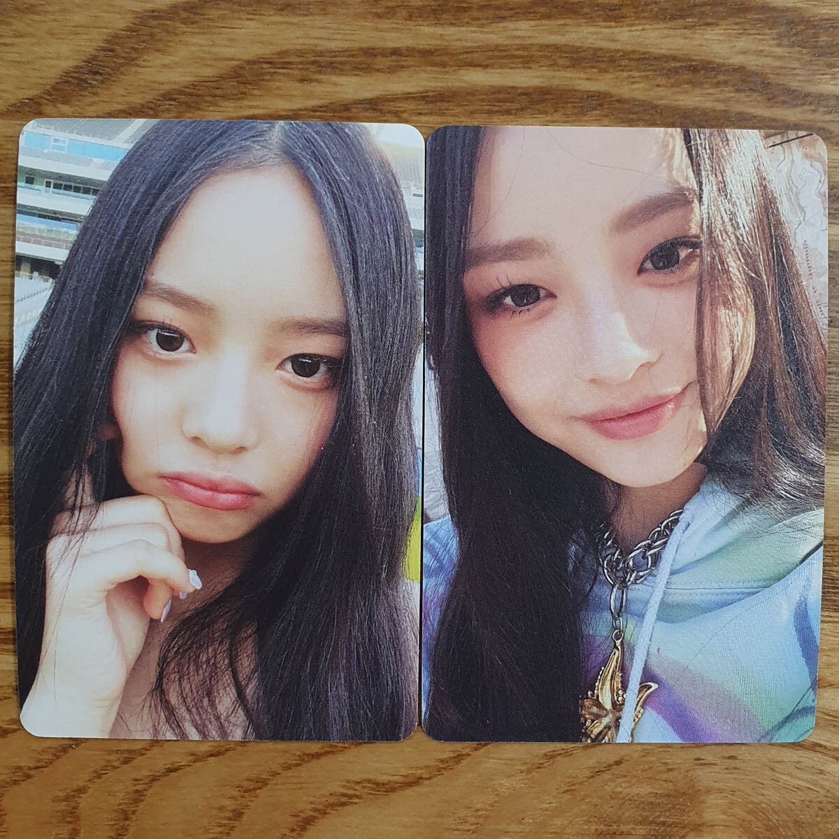 Hanni Official 2pcs Photocard  NewJeans 1st EP New Jeans Weverse Albums Version