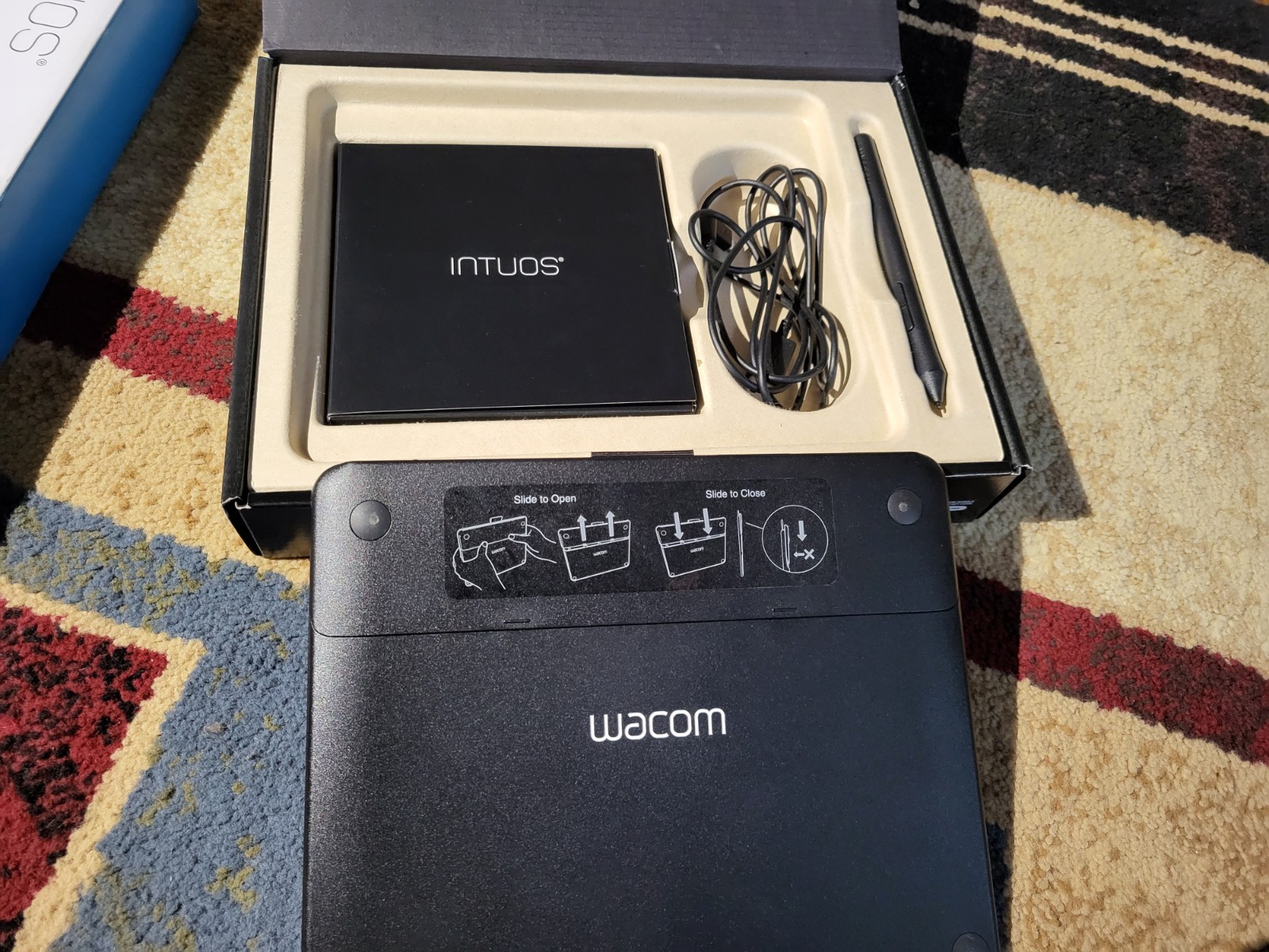 Wacom Intuos Art Small Black Pen & Touch Tablet CTH490