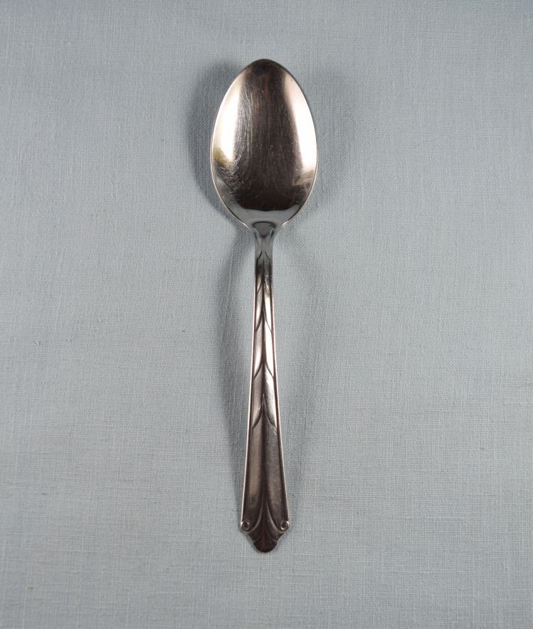 Ekco Stainless USA KENILWORTH  1 Oval Soup Spoons 7"